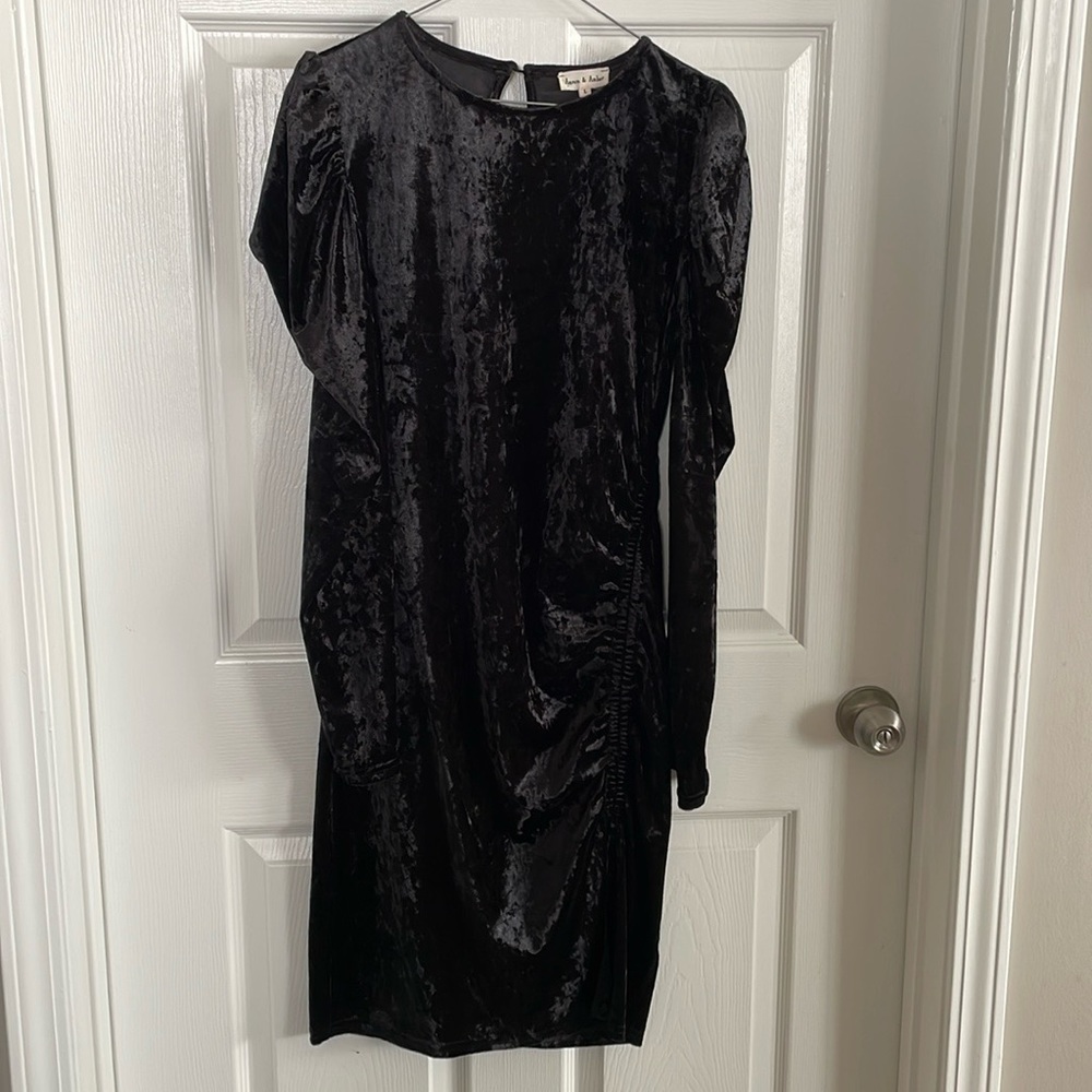 Black Velvet Puff Sleeve Dress